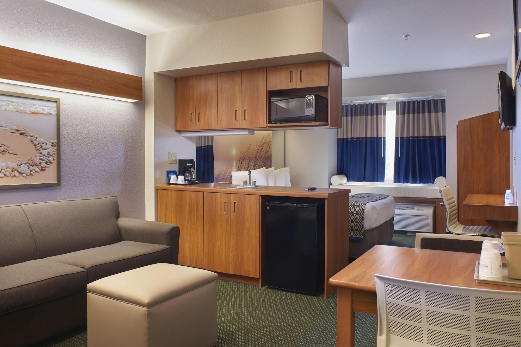 Microtel Inn & Suites By Wyndham Port Charlotte Punta Gorda Eksteriør bilde