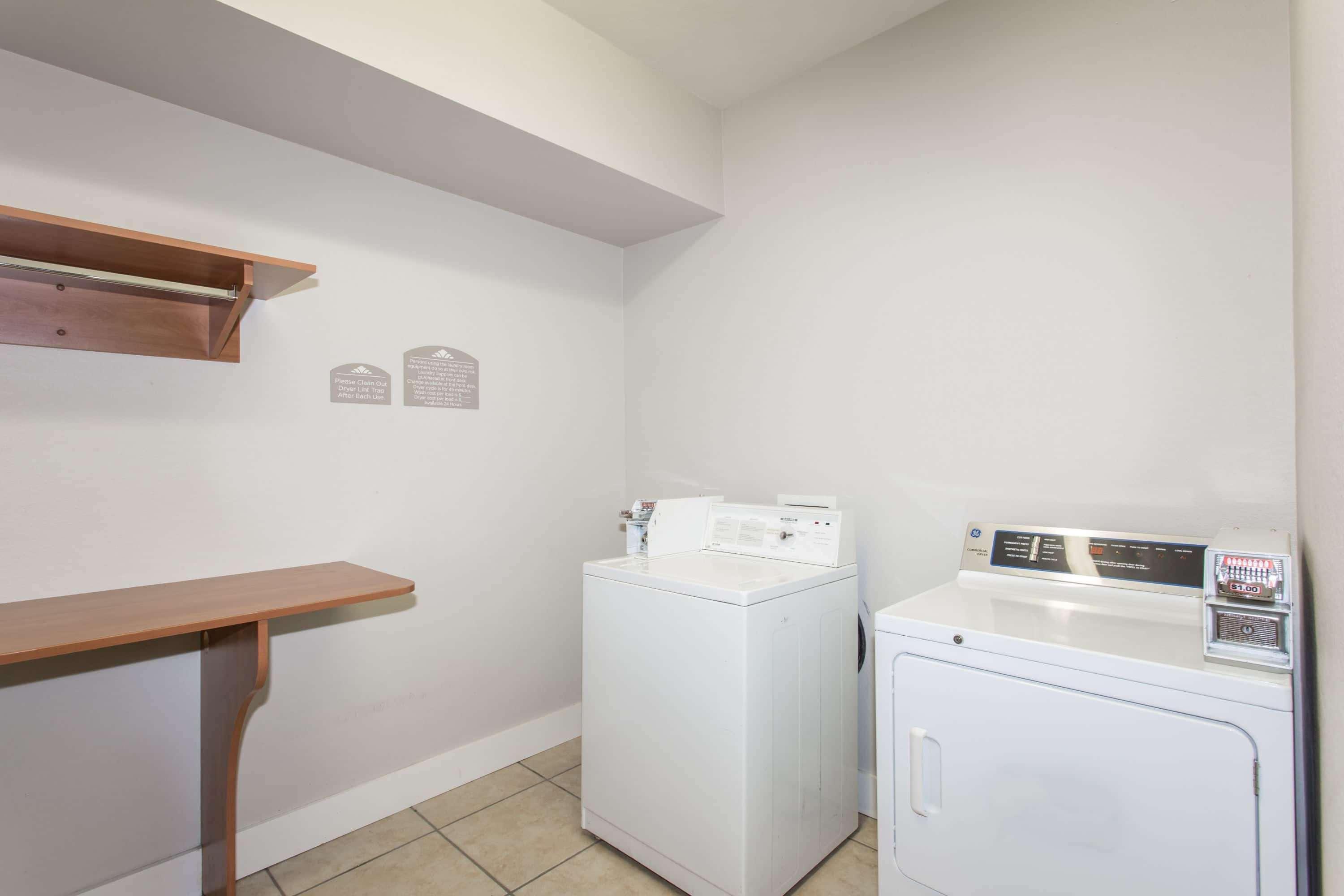 Microtel Inn & Suites By Wyndham Port Charlotte Punta Gorda Eksteriør bilde