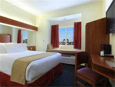Microtel Inn & Suites By Wyndham Port Charlotte Punta Gorda Rom bilde